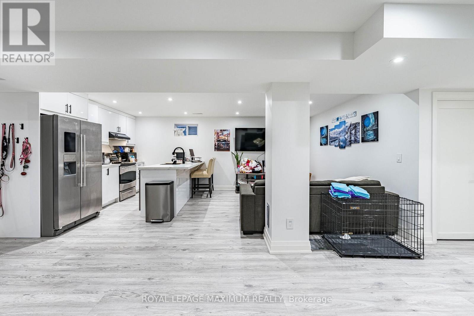 138 JACKMAN CRESCENT - 43