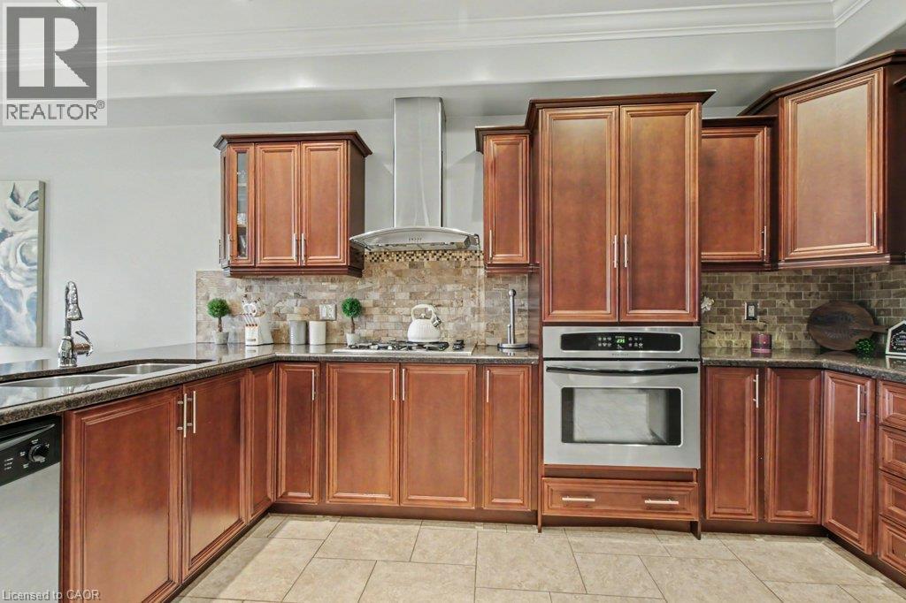 284 NORMANHURST Avenue - 12
