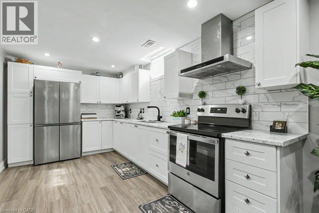 284 NORMANHURST Avenue - 39