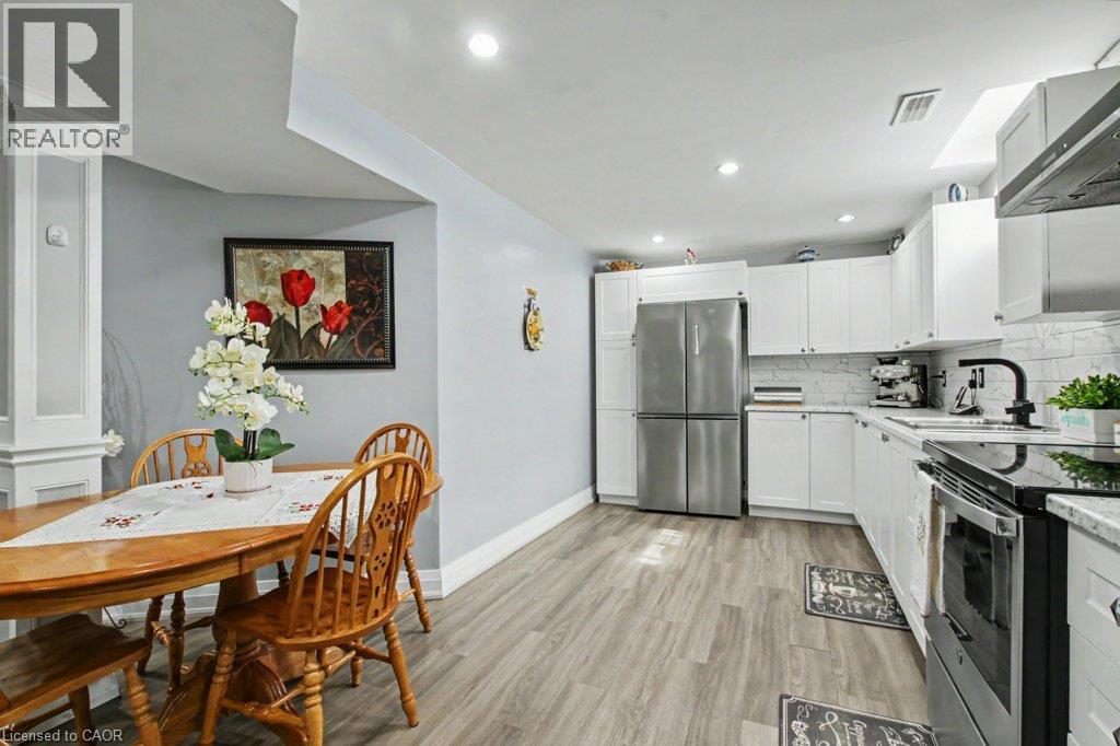 284 NORMANHURST Avenue - 40