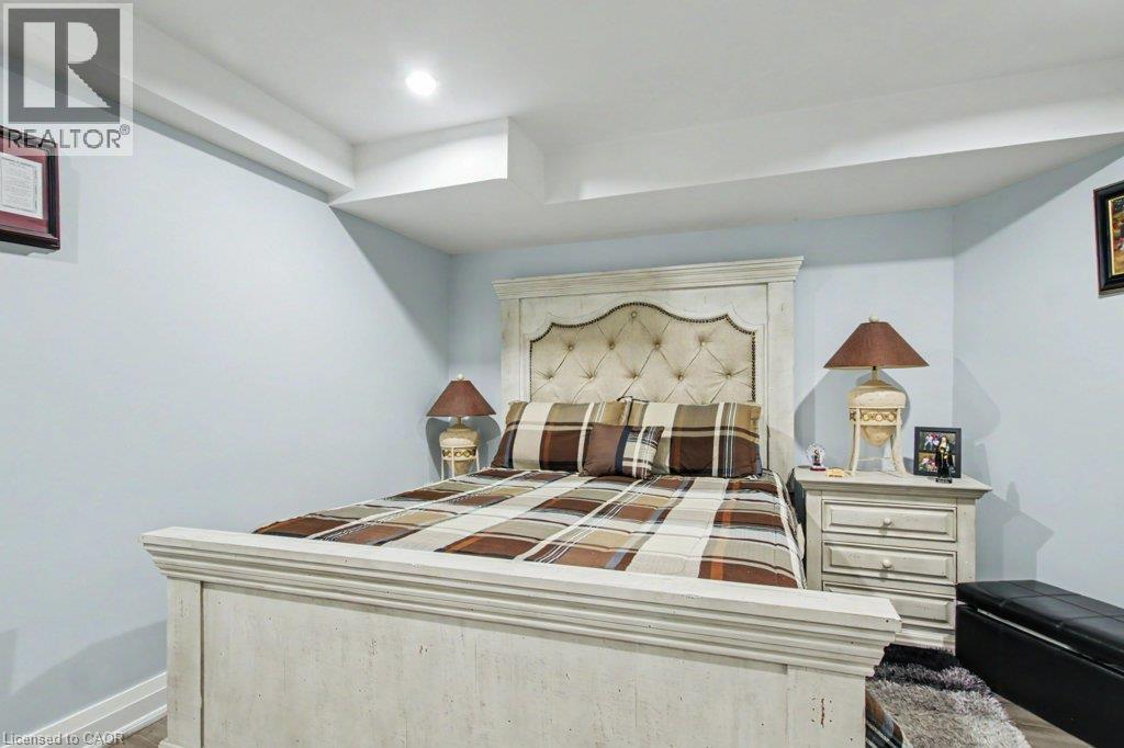 284 NORMANHURST Avenue - 42