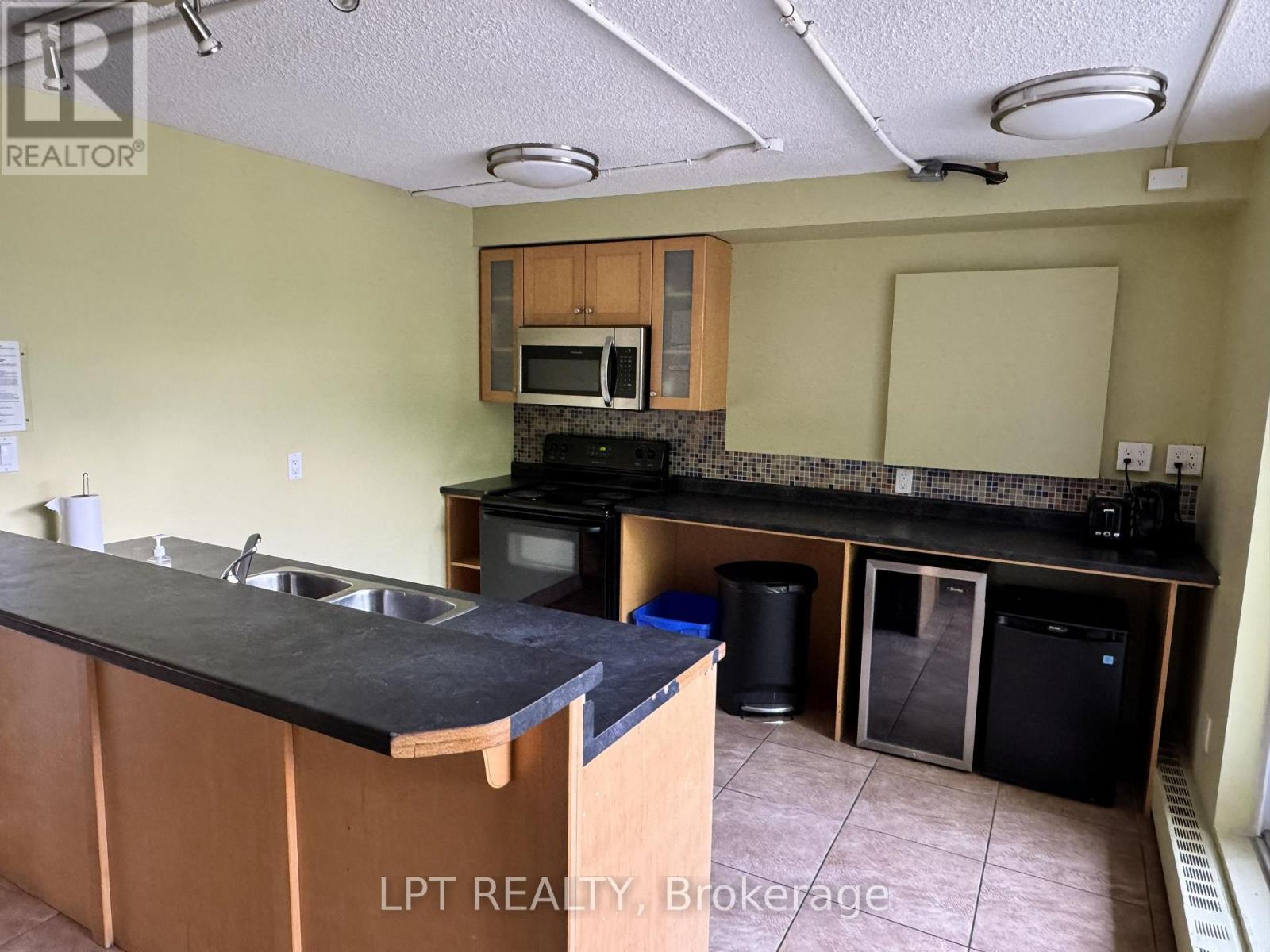 #512 350 QUIGLEY ROAD - Image 27