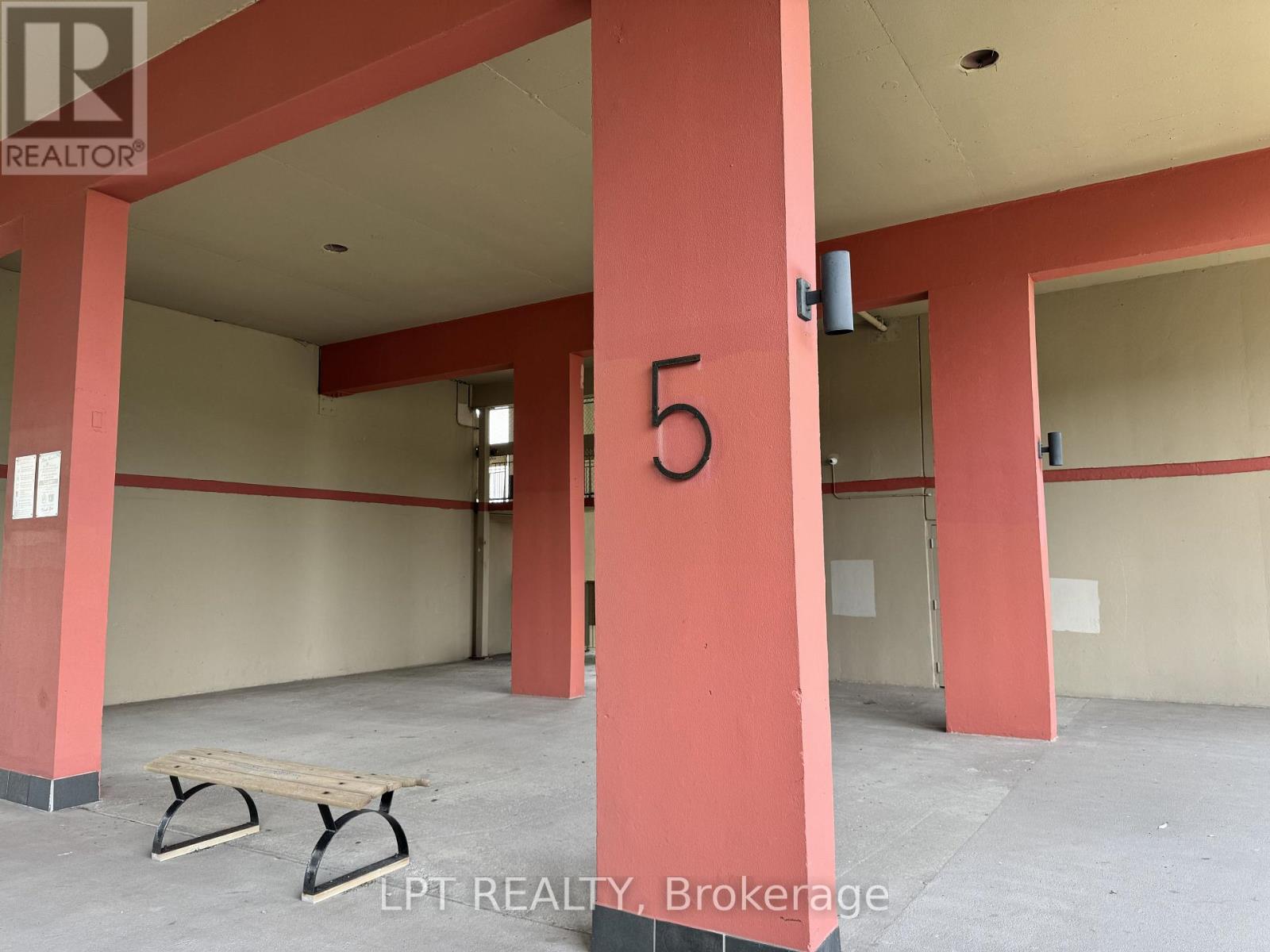 #512 350 QUIGLEY ROAD - Image 29