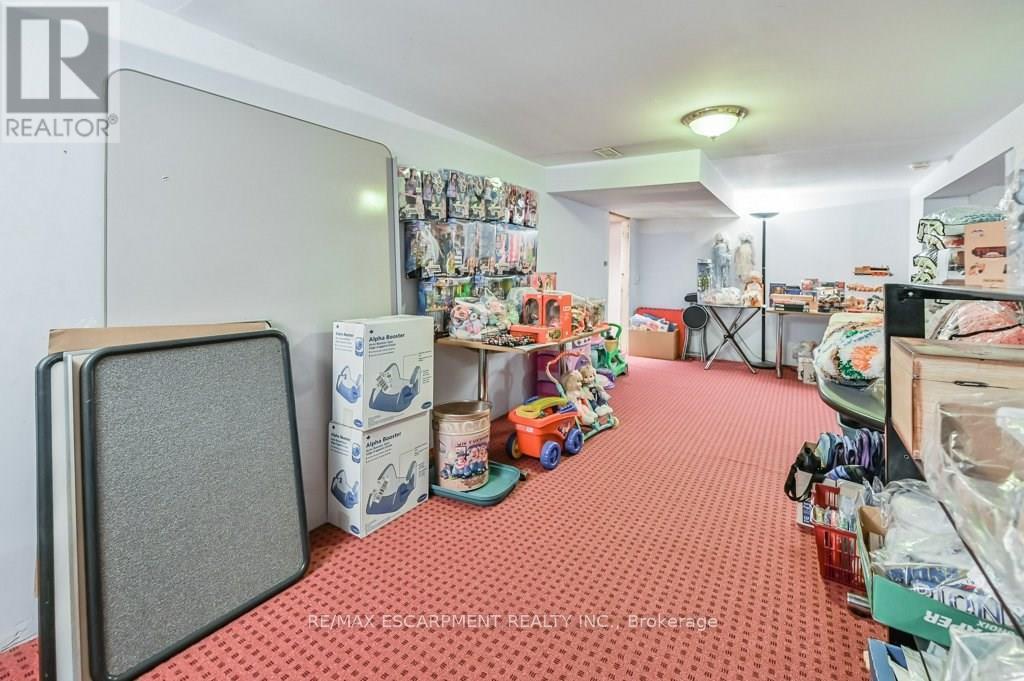 641 LIMERIDGE ROAD E - 23