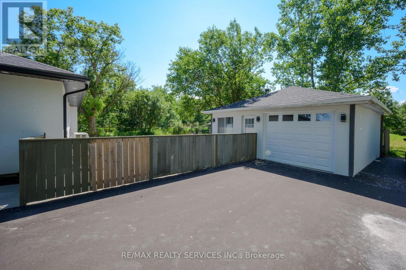 326 MOUNTAIN ROAD - 36