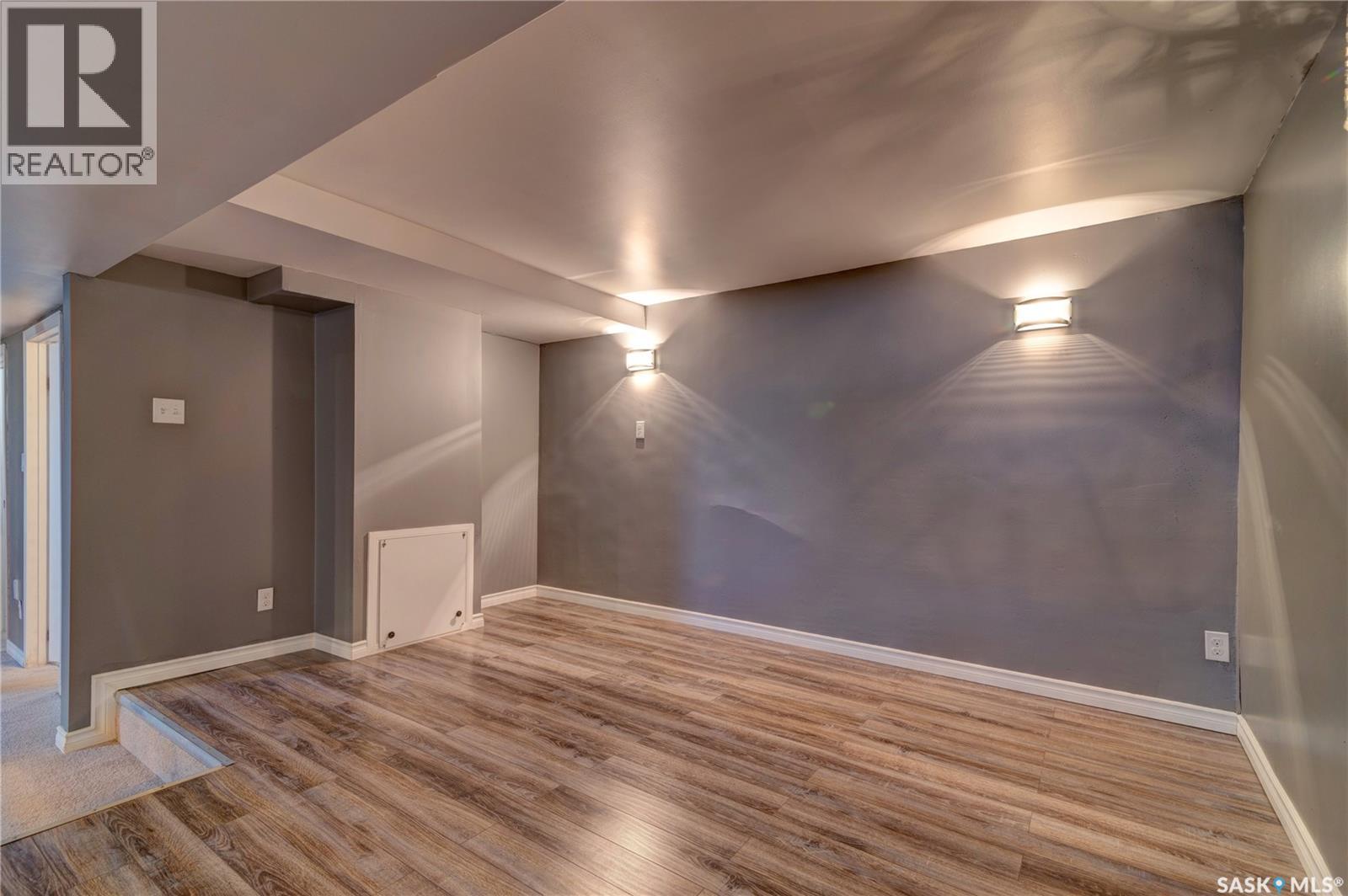 1210 Flexman CRESCENT - 21