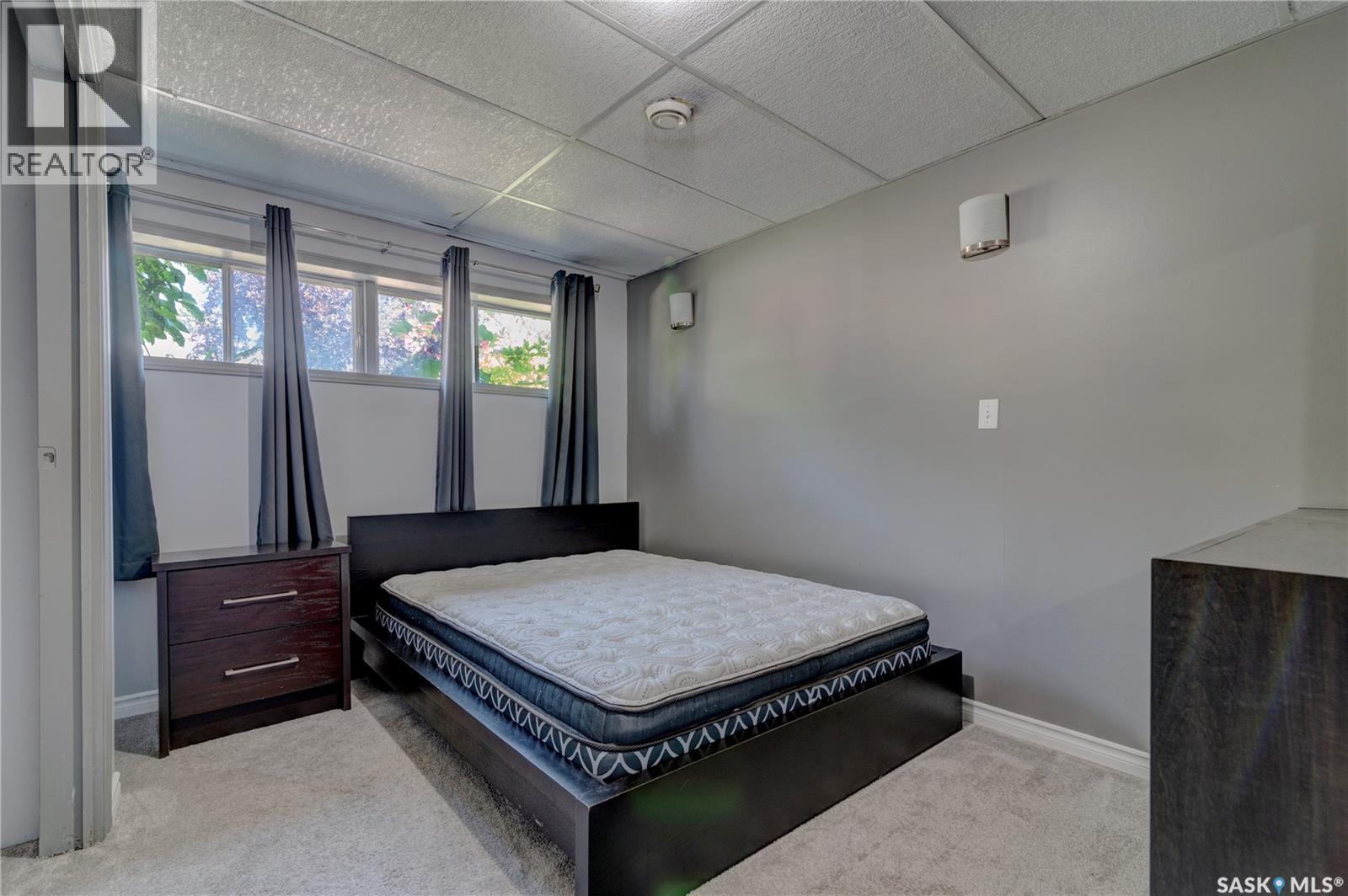 1210 Flexman CRESCENT - 24