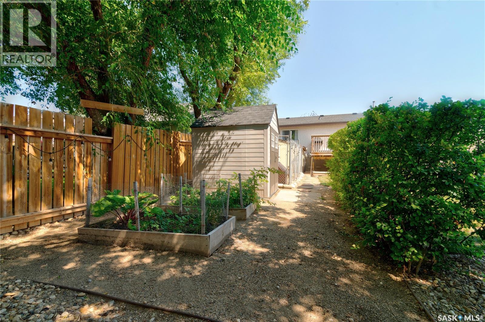 1210 Flexman CRESCENT - 32