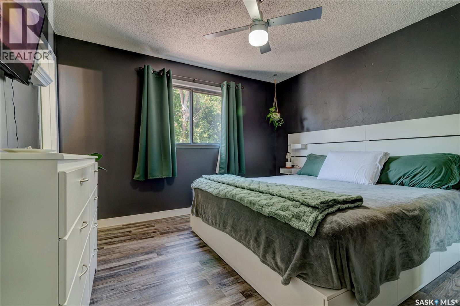 1210 Flexman CRESCENT - 9