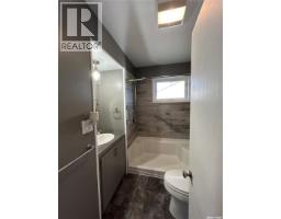 401 2nd Avenue N, Rose Valley, SK S0E1M0 Photo 17