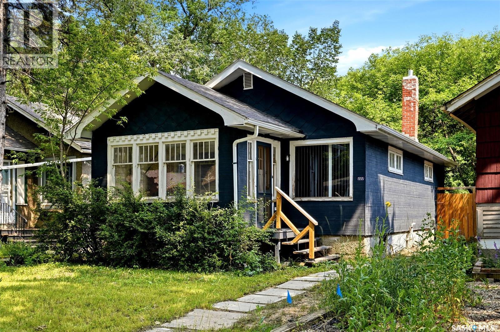 1555 Retallack STREET - 1