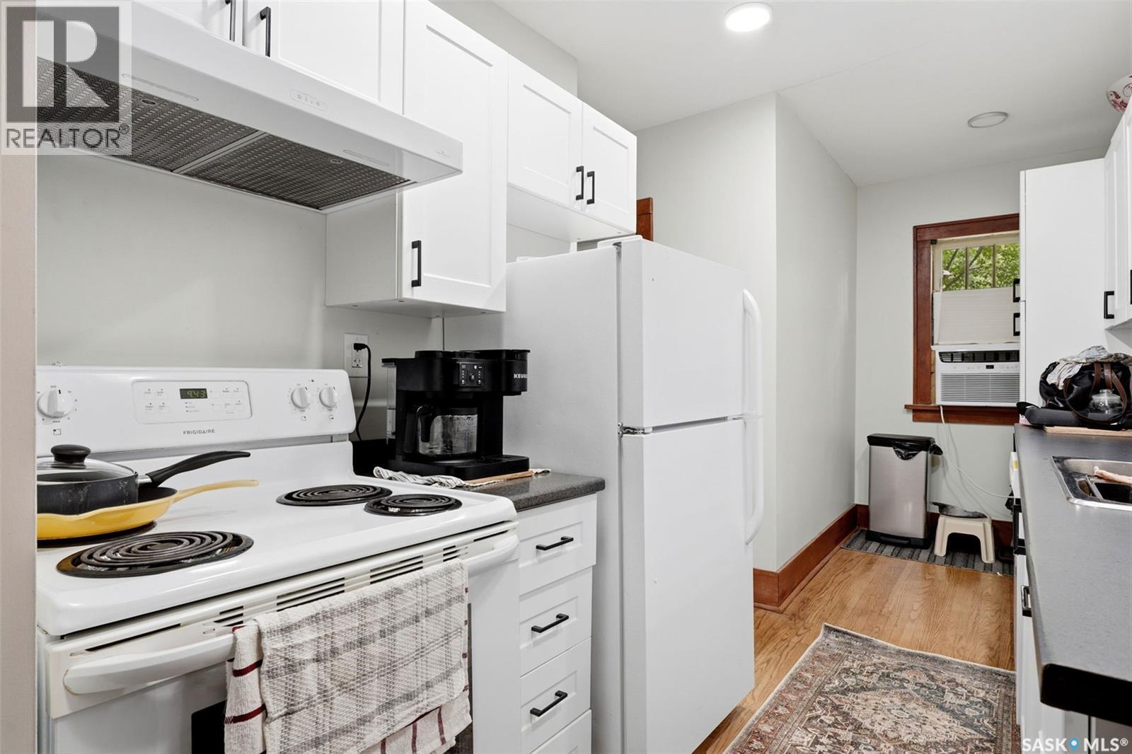 1555 Retallack STREET - 11