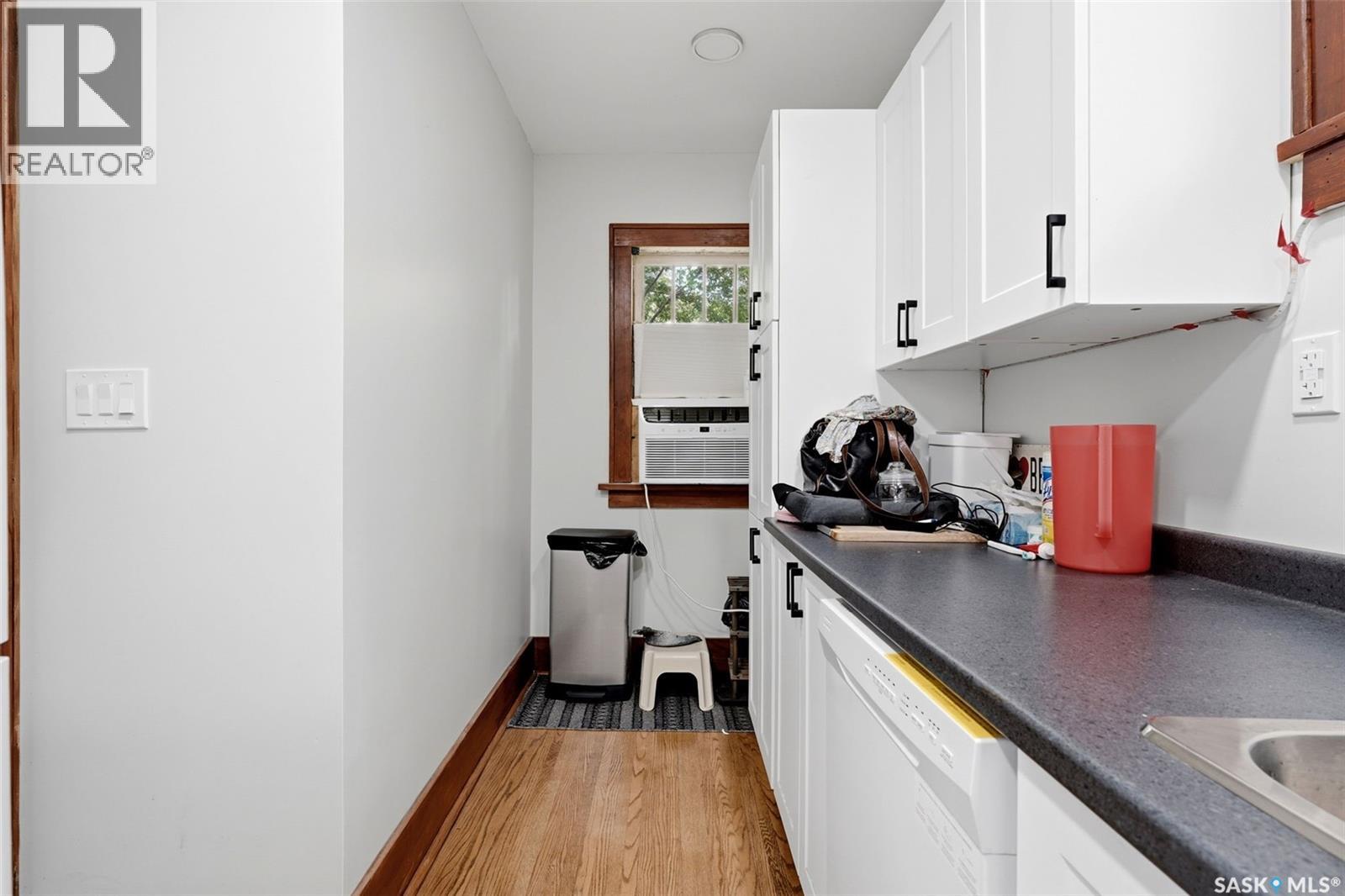 1555 Retallack STREET - 12