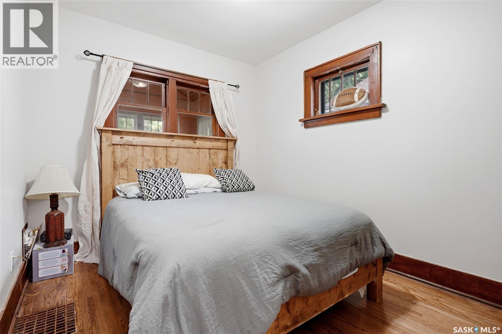 1555 Retallack STREET - 15