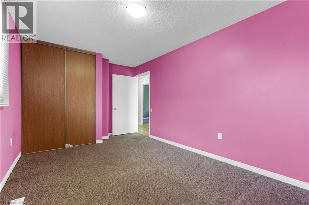 261 LIMERIDGE Road W - 17