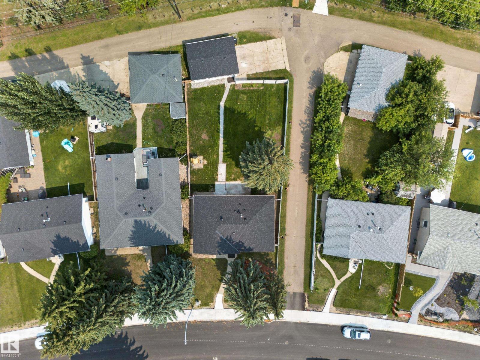 5204 97A AV NW, Ottewell, Edmonton photo 4
