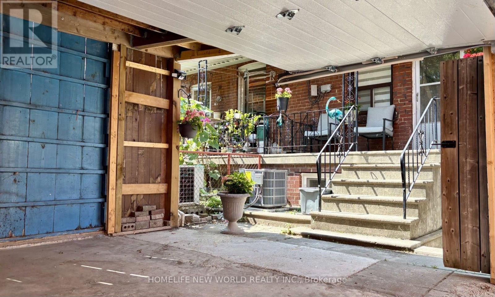 509 DUPONT STREET - 30