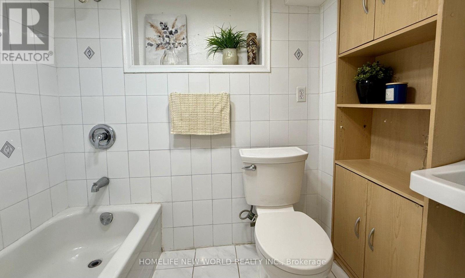 509 DUPONT STREET - Image 25