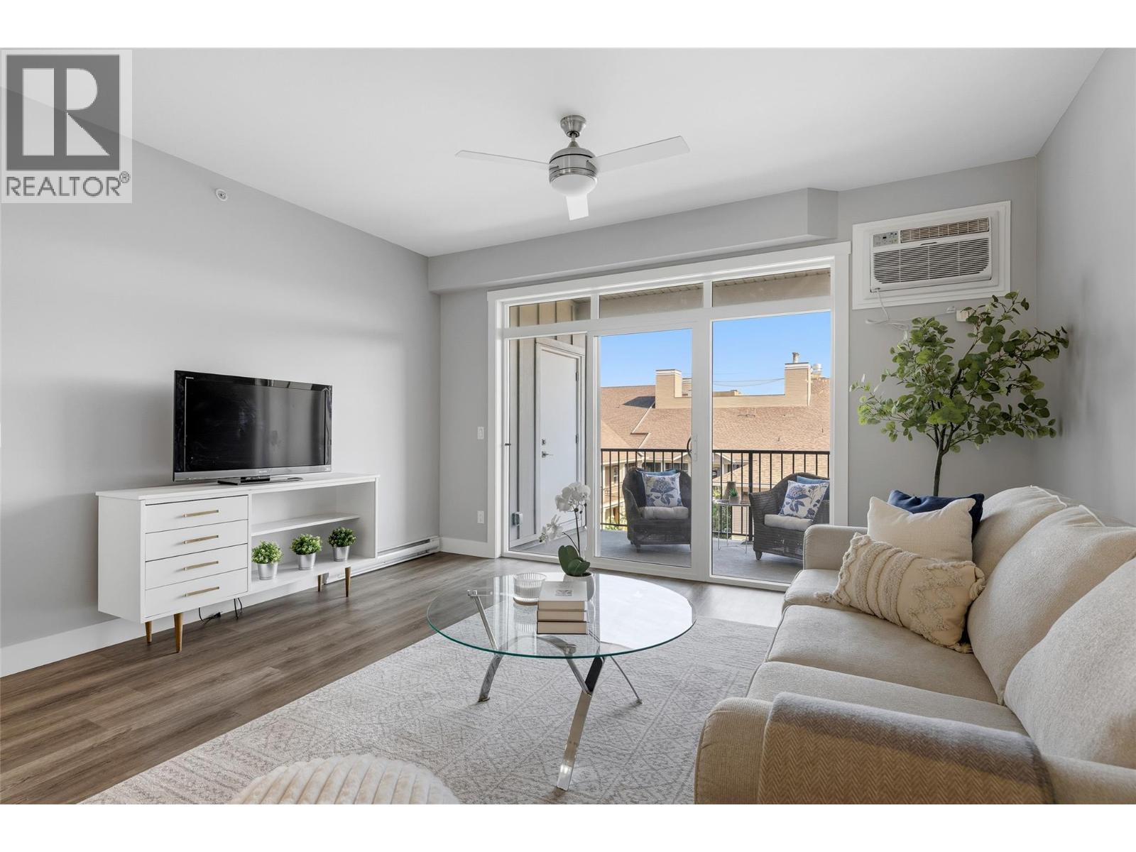 #306 3090 Burtch Road - 12