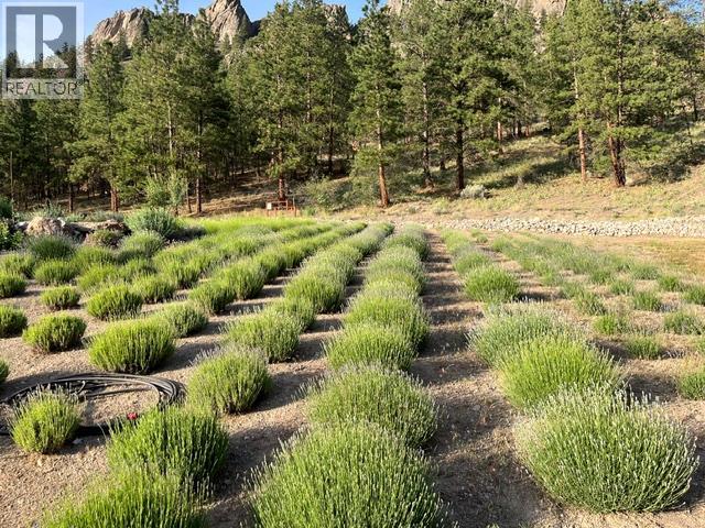 21825 Garnet Valley Road, Summerland