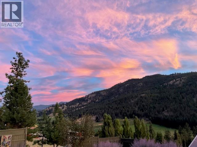 21825 Garnet Valley Road, Summerland