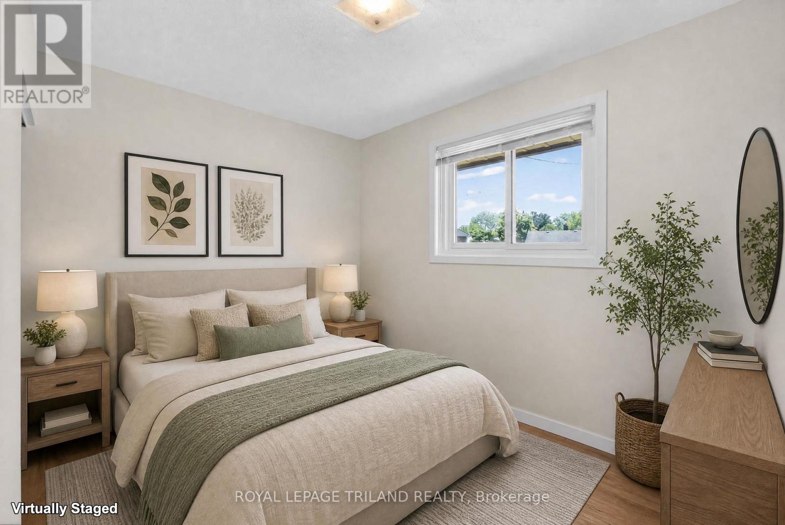 7 THOMPSON AVENUE - 23