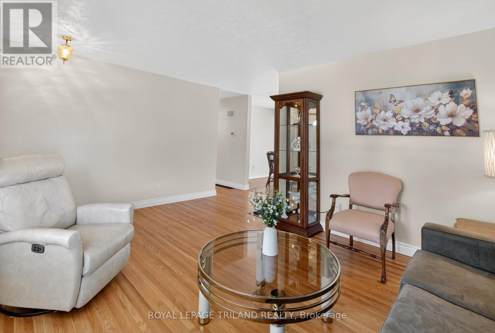 7 THOMPSON AVENUE - 7