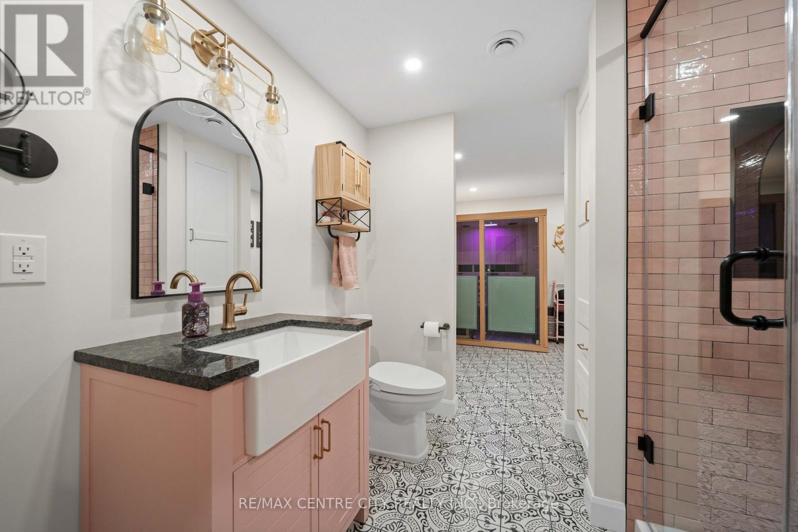 76 STYLES DRIVE - Image 28