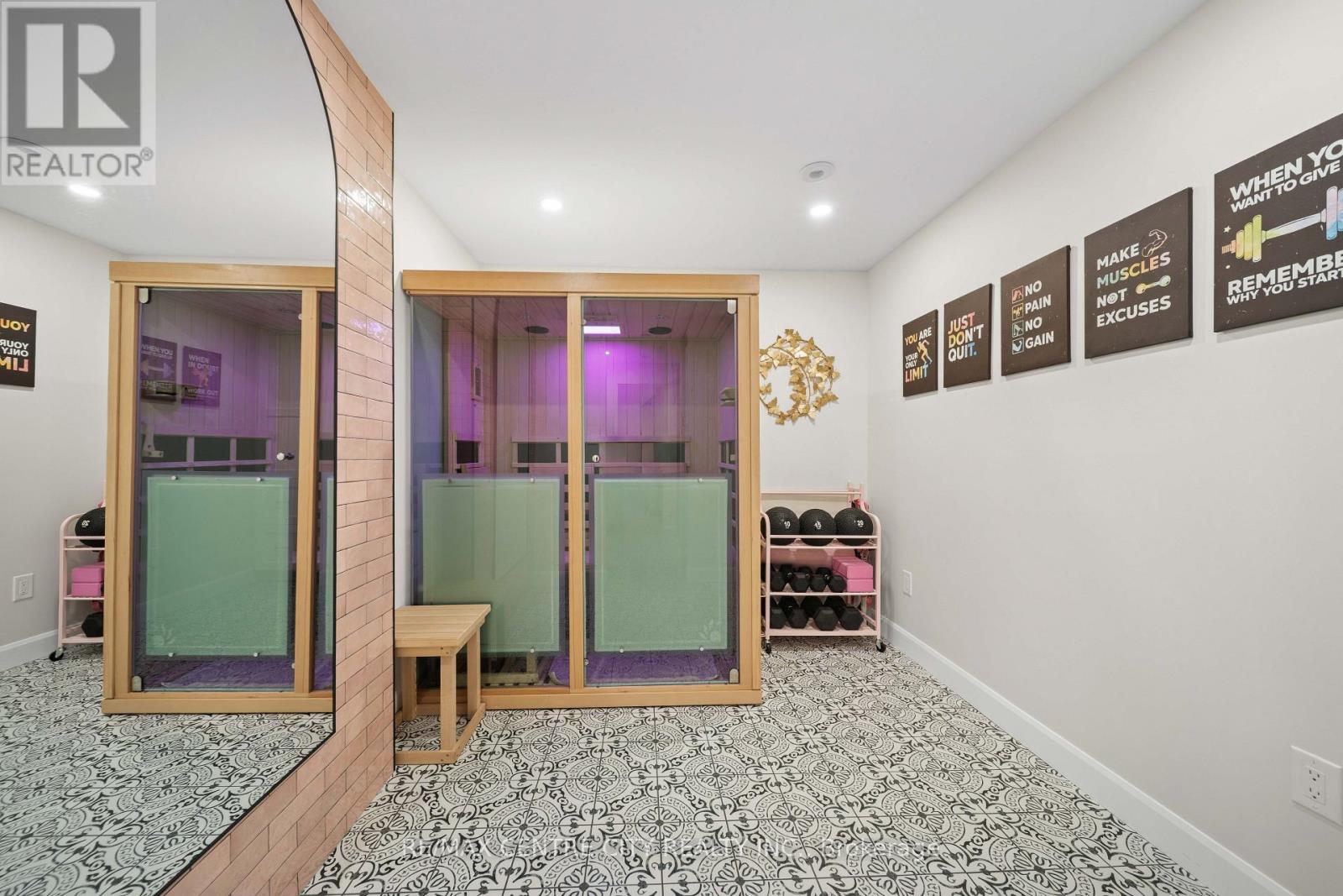 76 STYLES DRIVE - Image 30