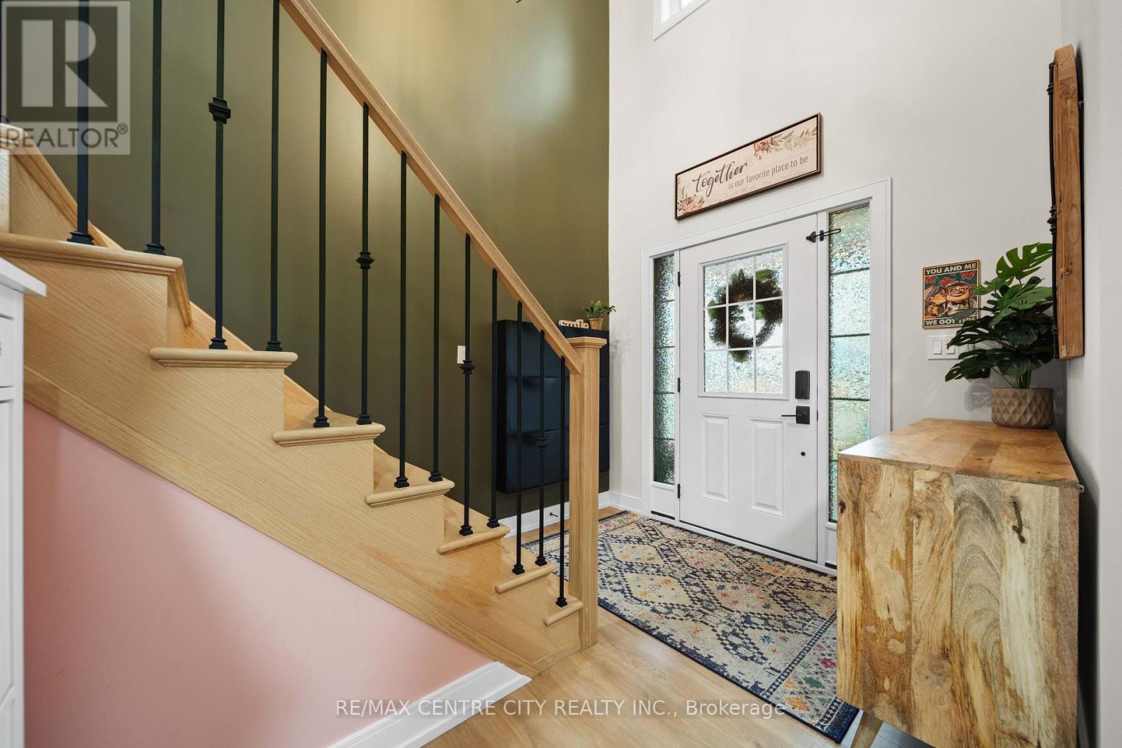76 STYLES DRIVE - Image 4