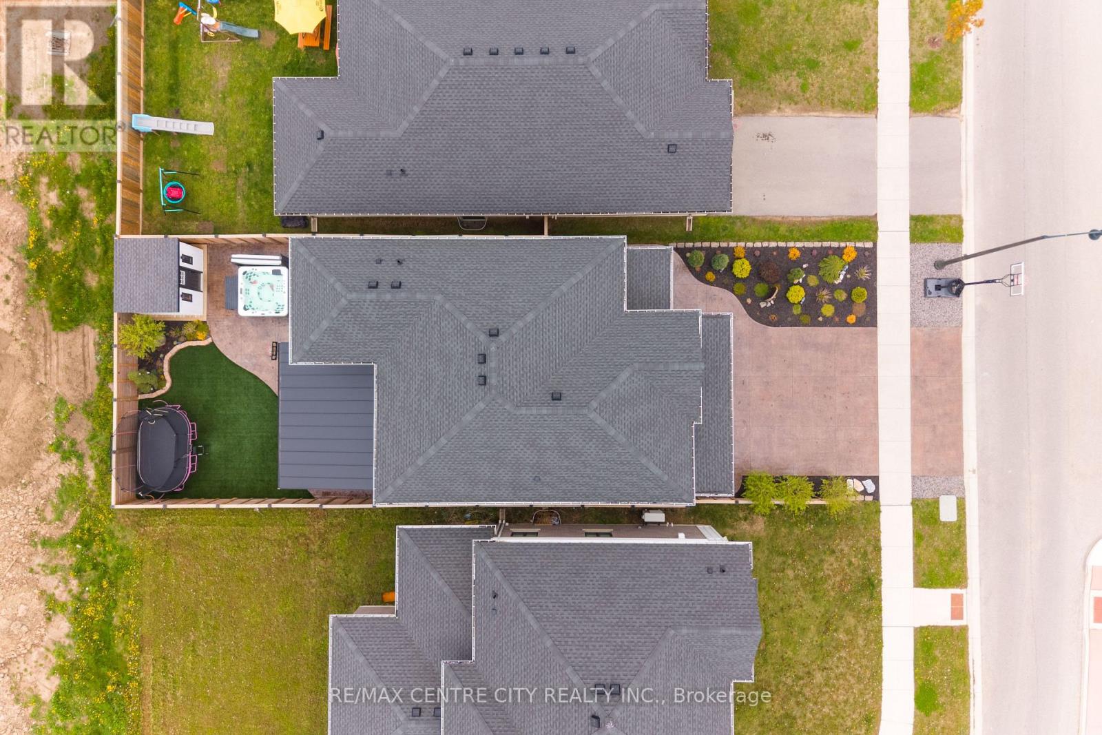 76 STYLES DRIVE - Image 41