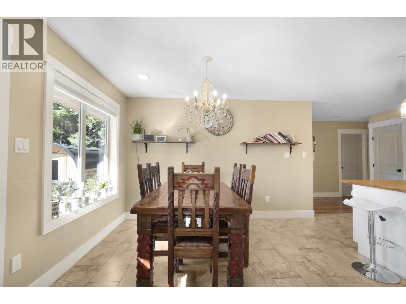 152 DEWBERRY STREET - 9