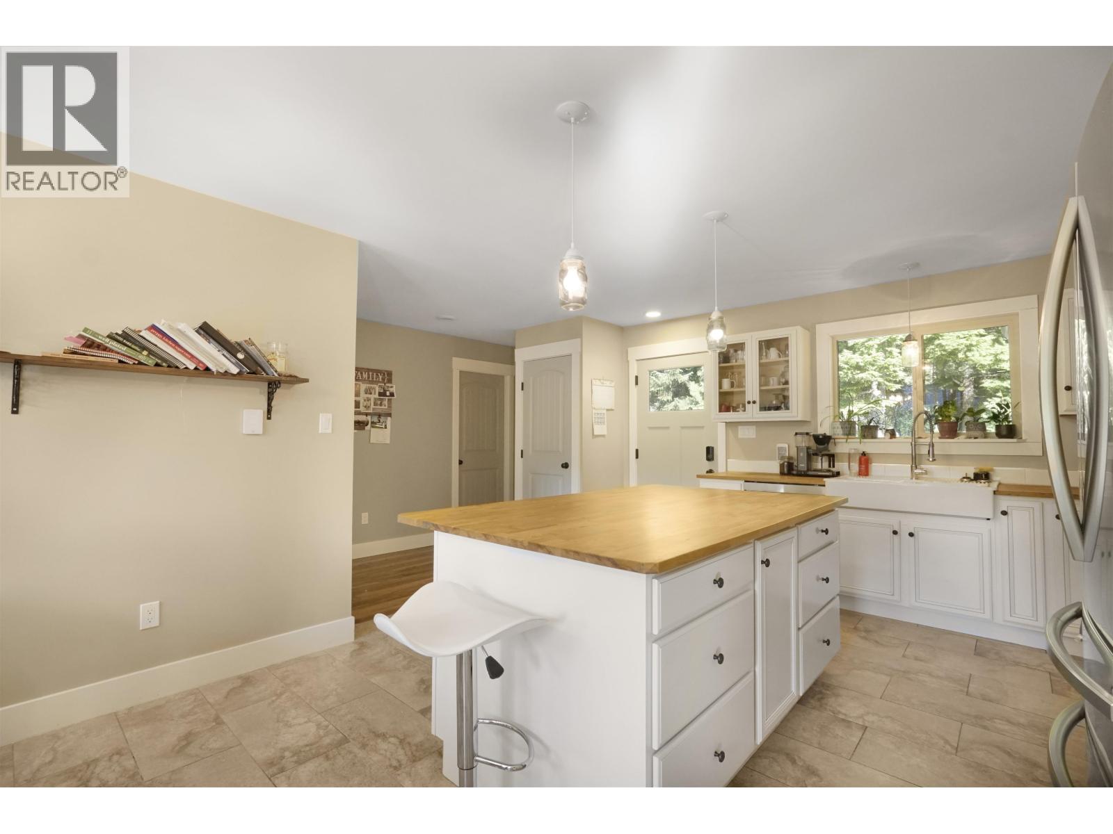152 DEWBERRY STREET - 7