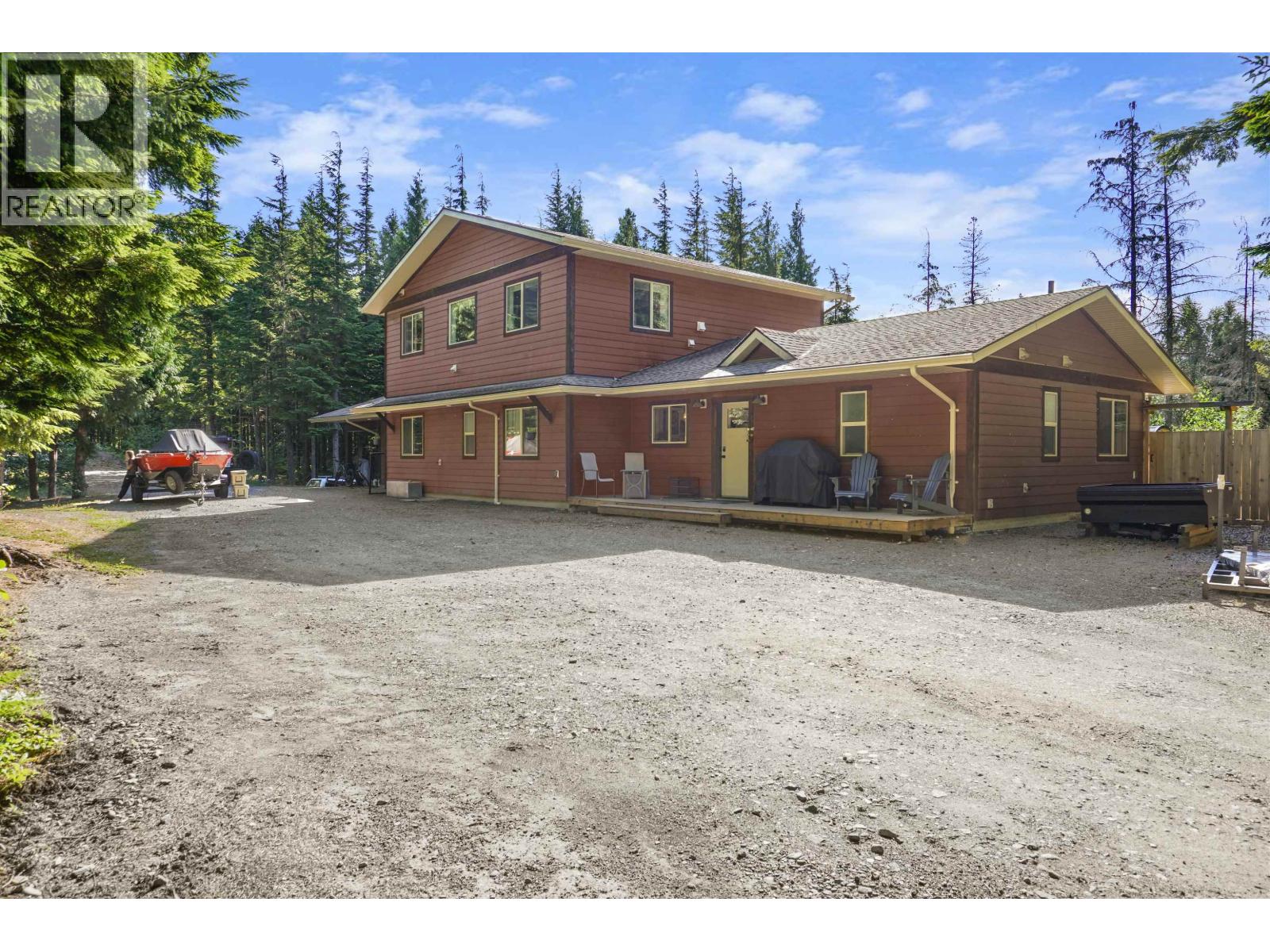 152 DEWBERRY STREET - 33