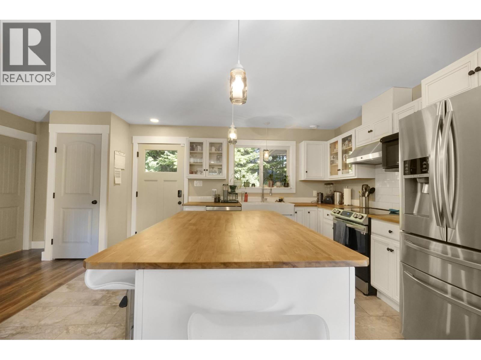 152 DEWBERRY STREET - 6