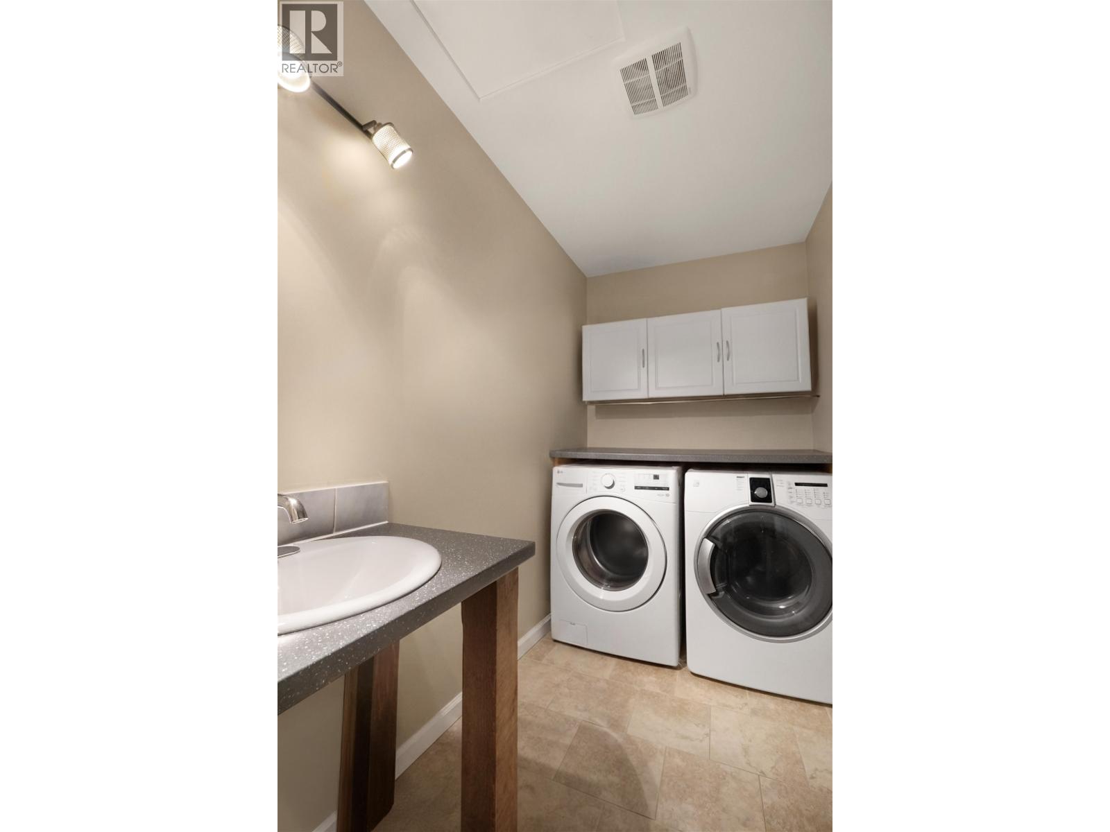 152 DEWBERRY STREET - 29