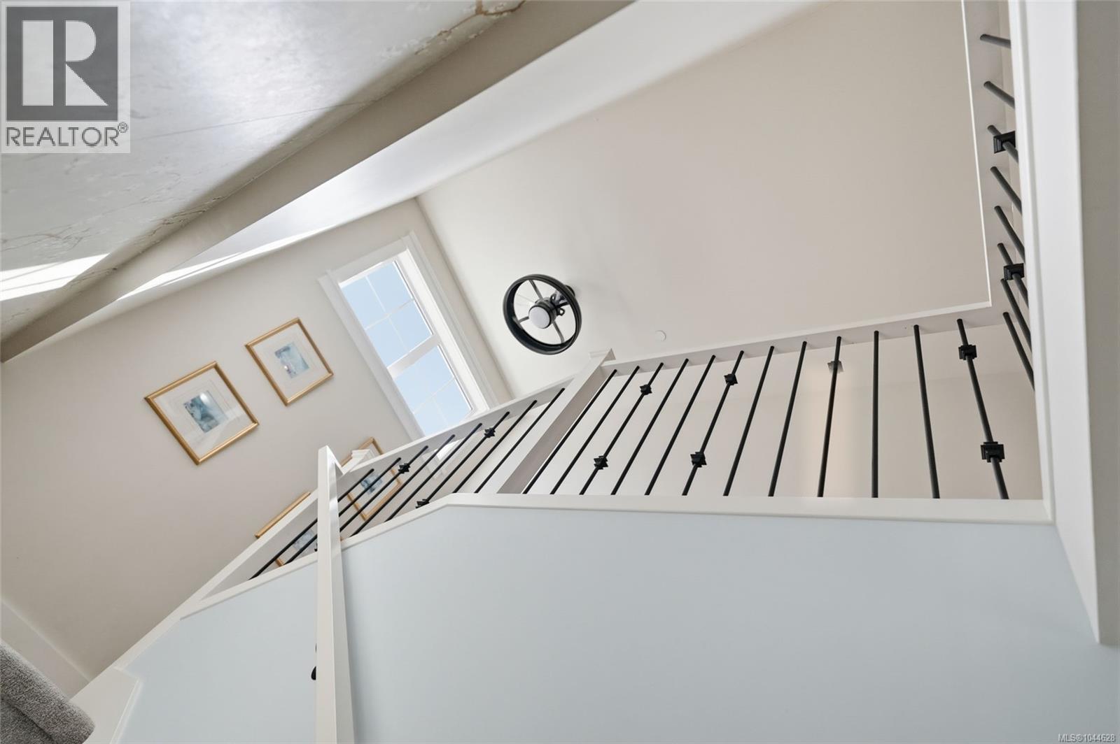 795 Parkside Cres - 57