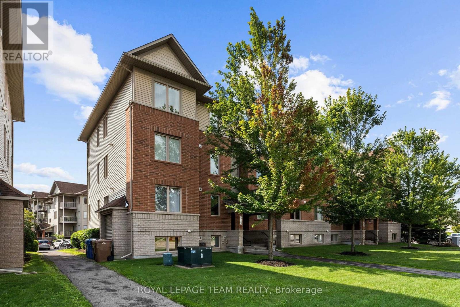 #2 313 CRESTHAVEN DRIVE - 3