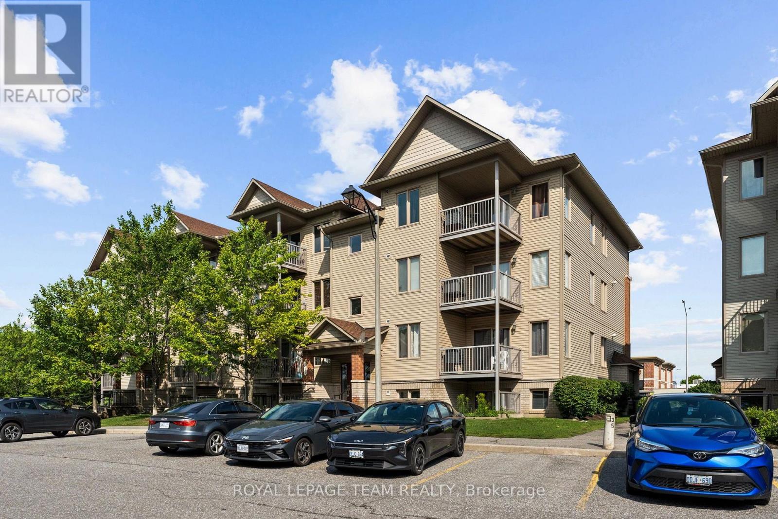 #2 313 CRESTHAVEN DRIVE - 43