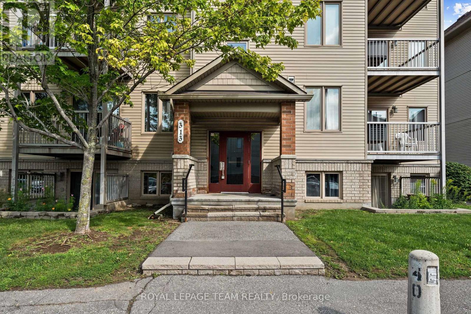 #2 313 CRESTHAVEN DRIVE - 44