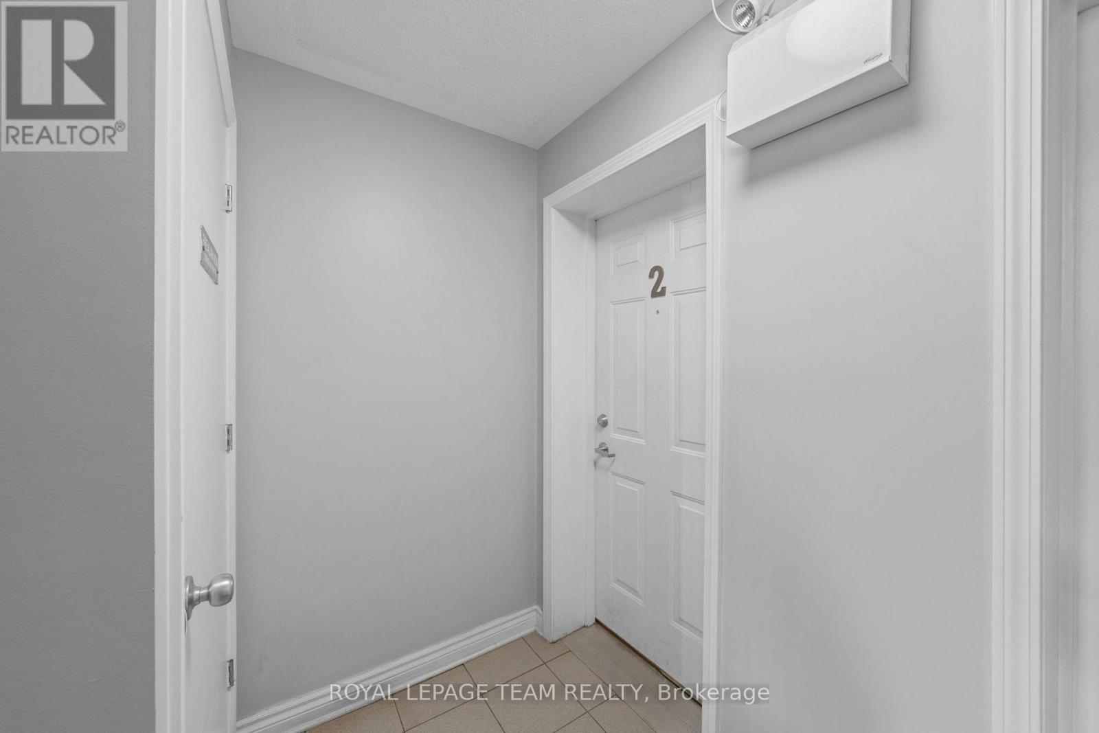#2 313 CRESTHAVEN DRIVE - 8