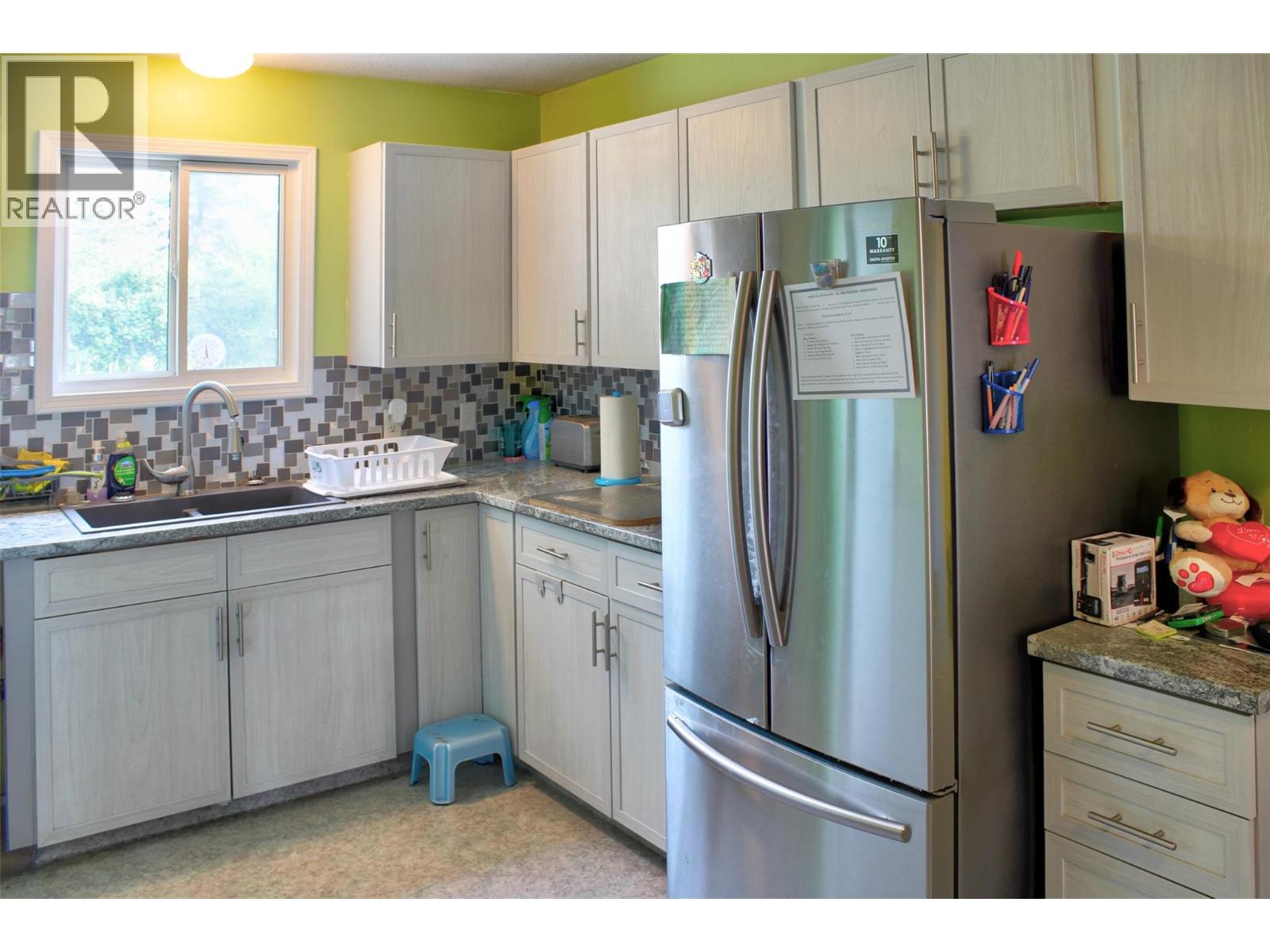 2860 Willowdale Drive - 4