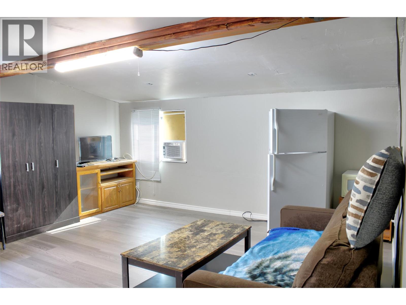 2860 Willowdale Drive - 15