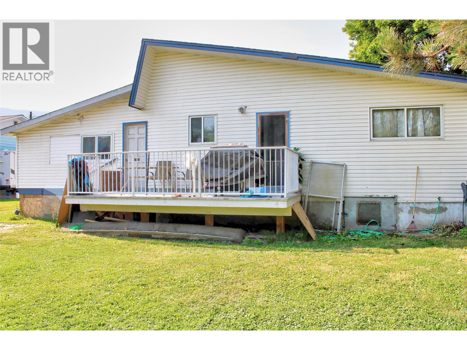 2860 Willowdale Drive - 24