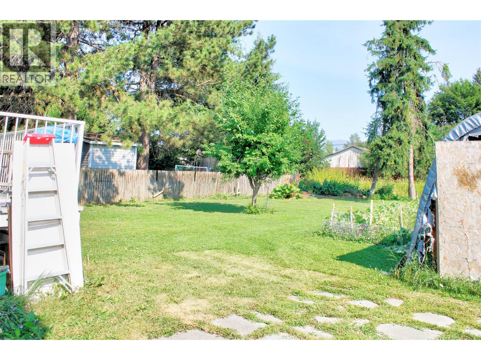 2860 Willowdale Drive - 19