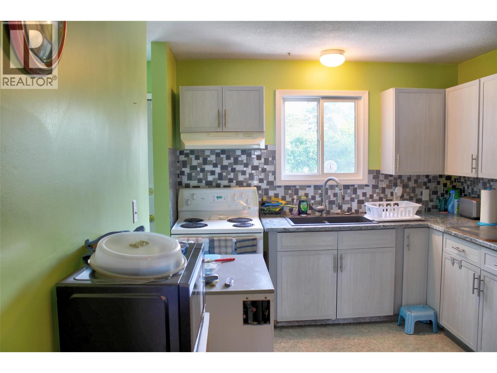 2860 Willowdale Drive - 5