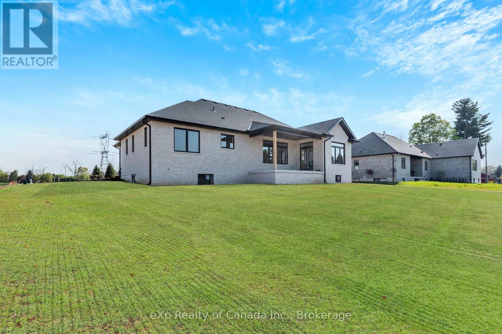 9 Clover Lane, Norwich (Otterville), Ontario, N0J1R0, Norwich (Otterville), Ontario — photo 4 of 5