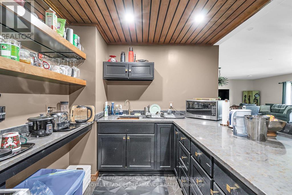 19 GEORGE PATRICK DRIVE - 35