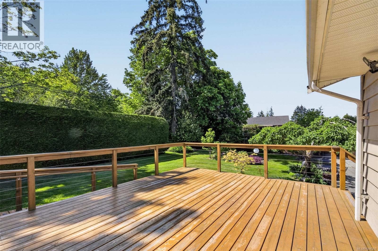 3475 Seacloud Rd - 30