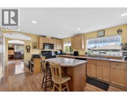 Kitchen - 3475 Seacloud Rd, Saltair, BC V0R1K2 Photo 9